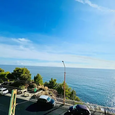 Sunset 7 - Fronte Mare Apartment
